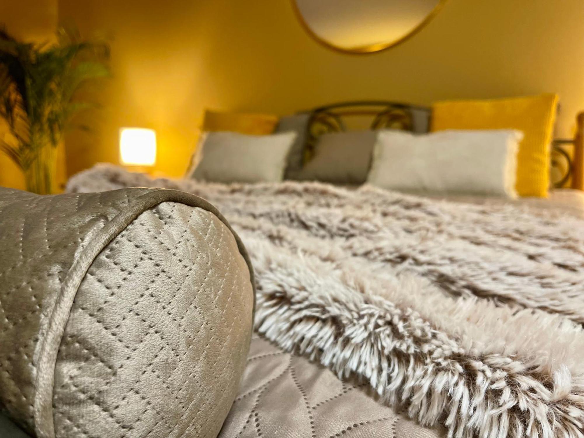 Terracotta - Zentral, Parken, Netflix, Kontaktloses Einchecken, Kingsize-bett Wuppertal